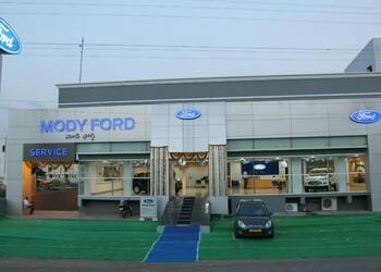 Mody-Ford-Shopping-Car-dealer-Karimnagar-Telangana