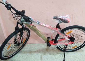 Varalaxmi-Cycle-Distrbutors-Shopping-Bicycle-store-Karimnagar-Telangana-2