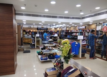 The-Raymond-Shop-Shopping-Clothing-stores-Khardah-Kolkata-West-Bengal-1