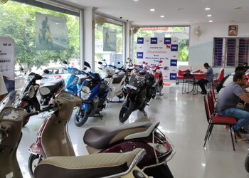 Cochin-TVS-Shopping-Motorcycle-dealers-Kochi-Kerala-1