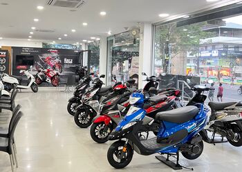 Cochin-TVS-Shopping-Motorcycle-dealers-Kochi-Kerala-2