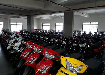 Mega-Motors-Shopping-Motorcycle-dealers-Kochi-Kerala-2