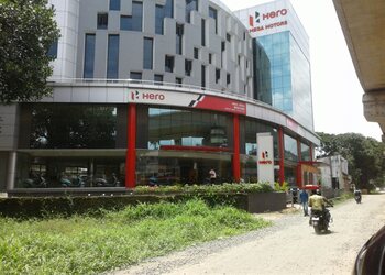Mega-Motors-Shopping-Motorcycle-dealers-Kochi-Kerala