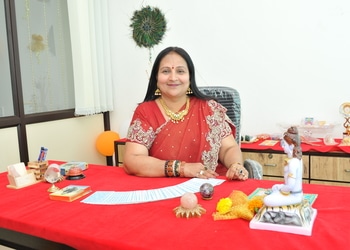 Krystal-Tarot-House-Professional-Services-Astrologers-Kolhapur-Maharashtra