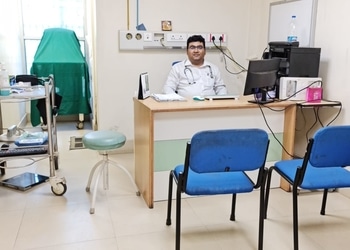 Dr-Ayan-Mukhopadhyay-Doctors-Gynecologist-doctors-Kolkata-West-Bengal