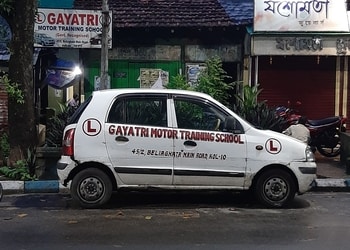 Gayatri-Motor-Training-School-Education-Driving-schools-Kolkata-West-Bengal