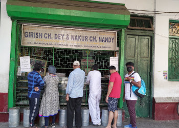 Girish-Chandra-Dey-Nakur-Chandra-Nandy-Food-Sweet-shops-Kolkata-West-Bengal