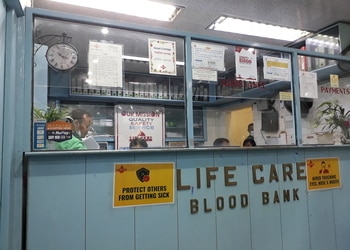 Life-Care-Blood-Bank-Health-24-hour-blood-banks-Kolkata-West-Bengal-2