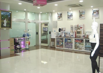 Pushpanjali-Hi-tech-Rehab-Center-Health-Physiotherapists-Kolkata-West-Bengal-1