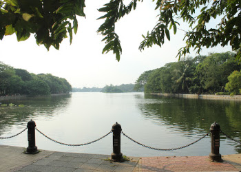 Rabindra-Sarobar-Dhakuria-Lake-Entertainment-Public-parks-Kolkata-West-Bengal