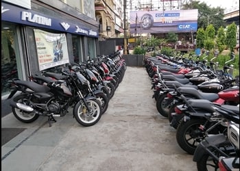 Rolta-Bajaj-Shopping-Motorcycle-dealers-Kolkata-West-Bengal-1