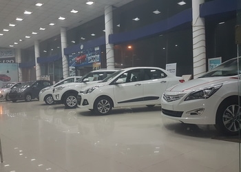 Krishna-Hyundai-Shopping-Car-dealer-Korba-Chhattisgarh-1