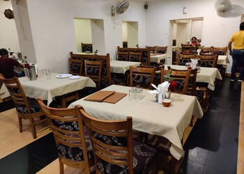 Maheshwari-Restaurant-Food-Family-restaurants-Kota-Rajasthan-1