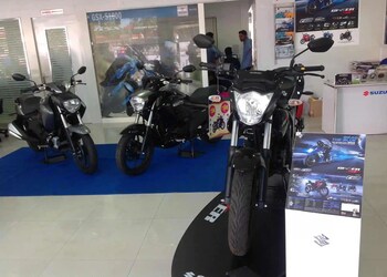 Apco-Suzuki-Shopping-Motorcycle-dealers-Kozhikode-Kerala-1