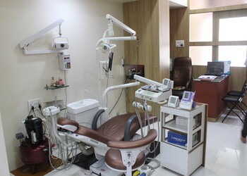 Bhandari-Dental-Clinic-Health-Dental-clinics-Orthodontist-Latur-Maharashtra-2
