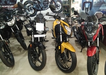 Aditya-Sky-Shopping-Motorcycle-dealers-Lucknow-Uttar-Pradesh-1