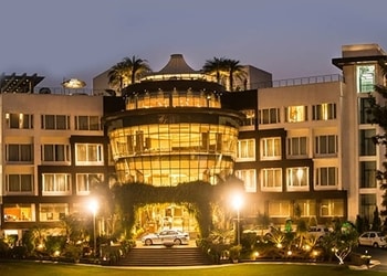 Hotel-Dayal-Paradise-Local-Businesses-3-star-hotels-Lucknow-Uttar-Pradesh