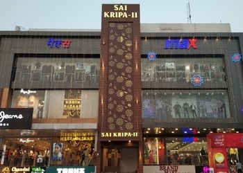 Max-Shopping-Clothing-stores-Lucknow-Uttar-Pradesh