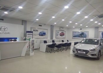 SAS-Hyundai-Shopping-Car-dealer-Lucknow-Uttar-Pradesh