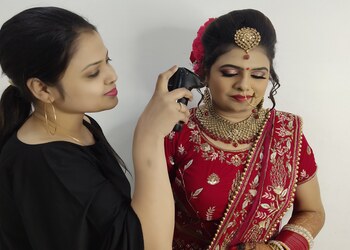 SV-Makeover-Entertainment-Makeup-Artist-Lucknow-Uttar-Pradesh-1