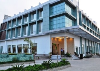 The-Grand-JBR-Local-Businesses-4-star-hotels-Lucknow-Uttar-Pradesh