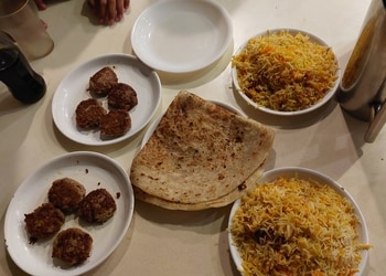 Tunday-Kababi-Food-Family-restaurants-Lucknow-Uttar-Pradesh-2