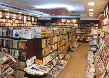 Universal-Book-Centre-Shopping-Book-stores-Lucknow-Uttar-Pradesh-2