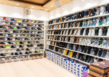 Nagpal-Shoes-Shopping-Shoe-Store-Ludhiana-Punjab-2