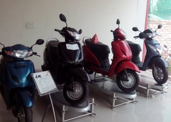 Haritha-Honda-Shopping-Motorcycle-dealers-Madurai-Tamil-Nadu-1