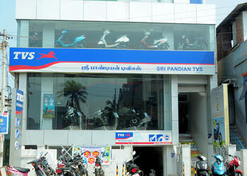 Sri-Pandian-Motors-Shopping-Motorcycle-dealers-Madurai-Tamil-Nadu