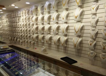 Thangamayil-Jewellery-Limited-Shopping-Jewellery-shops-Madurai-Tamil-Nadu-2