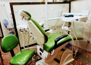 DIAMOND-DENTAL-CLINIC-Health-Dental-clinics-Malegaon-Maharashtra-2