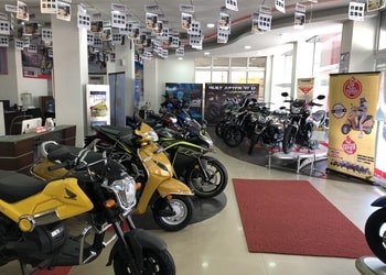 Kanchana-Honda-Showroom-Shopping-Motorcycle-dealers-Mangalore-Karnataka-1