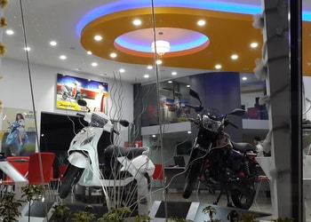 Sai-Radha-Motors-Shopping-Motorcycle-dealers-Mangalore-Karnataka-2