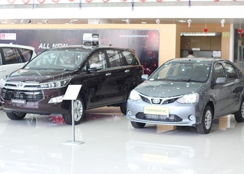 United-Toyota-Shopping-Car-dealer-Mangalore-Karnataka-2