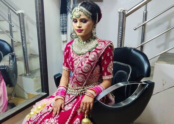 Saundarya-Beauty-Parlour-Entertainment-Beauty-parlour-Mau-Uttar-Pradesh