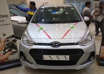 Das-Hyundai-Shopping-Car-dealer-Meerut-Uttar-Pradesh-2