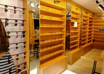 Lenscare-Eyewear-Store-Shopping-Opticals-Meerut-Uttar-Pradesh-1