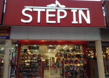 Step-In-Shopping-Shoe-Store-Mohali-Punjab