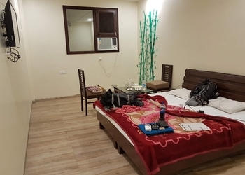 Hotel-Regal-Local-Businesses-Budget-hotels-Moradabad-Uttar-Pradesh-1