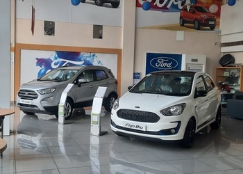 Venus-Ford-Shopping-Car-dealer-Moradabad-Uttar-Pradesh