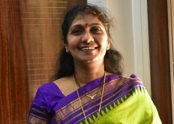 Priyanka-Kulkarni-Professional-Services-Vastu-Consultant-Mumbai-Maharashtra