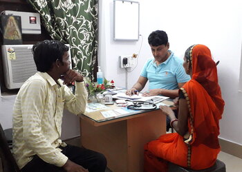 Dr-Manish-Kumar-Bhardwaj-Doctors-Gastroenterologists-Muzaffarpur-Bihar-2