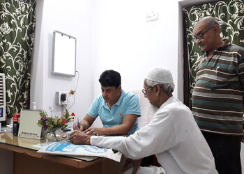 Dr-Manish-Kumar-Bhardwaj-Doctors-Gastroenterologists-Muzaffarpur-Bihar