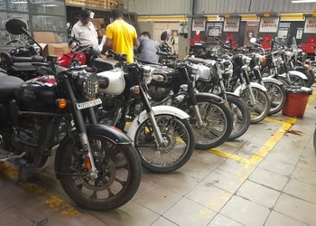 Aadith-Motors-Shopping-Motorcycle-dealers-Mysore-Karnataka-1