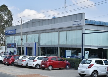 Advaith-Hyundai-Car-Showroom-Shopping-Car-dealer-Mysore-Karnataka