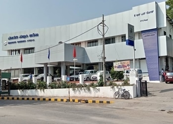 Mandovi-Motors-Shopping-Car-dealer-Mysore-Karnataka