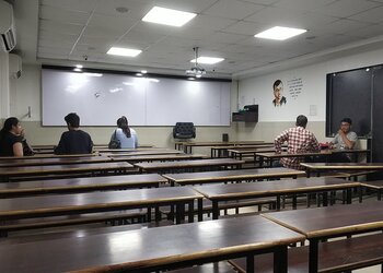 Caliber-s-Nova-Education-Coaching-centre-Nagpur-Maharashtra-2