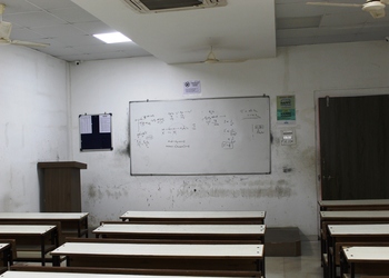 Aakash-Institute-Education-Coaching-centre-Nanded-Maharashtra-2