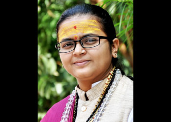 Jyotishacharya-Sarika-Sanket-Kulkarni-Professional-Services-Astrologers-Nashik-Maharashtra-1